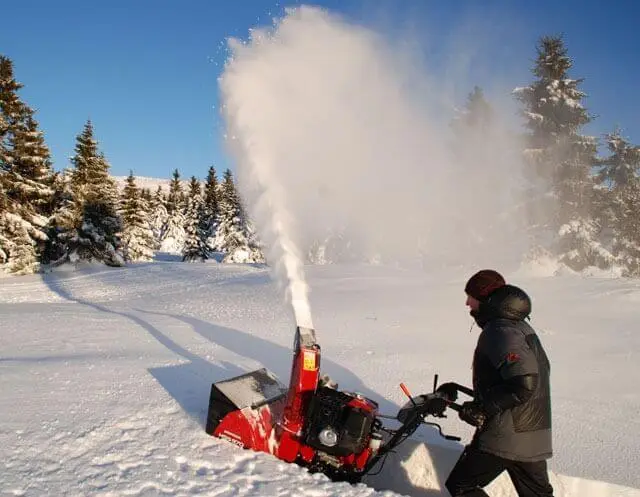 Snežna freza HSS 970AET 2 Snežna freza HSS 970AET - slika 2